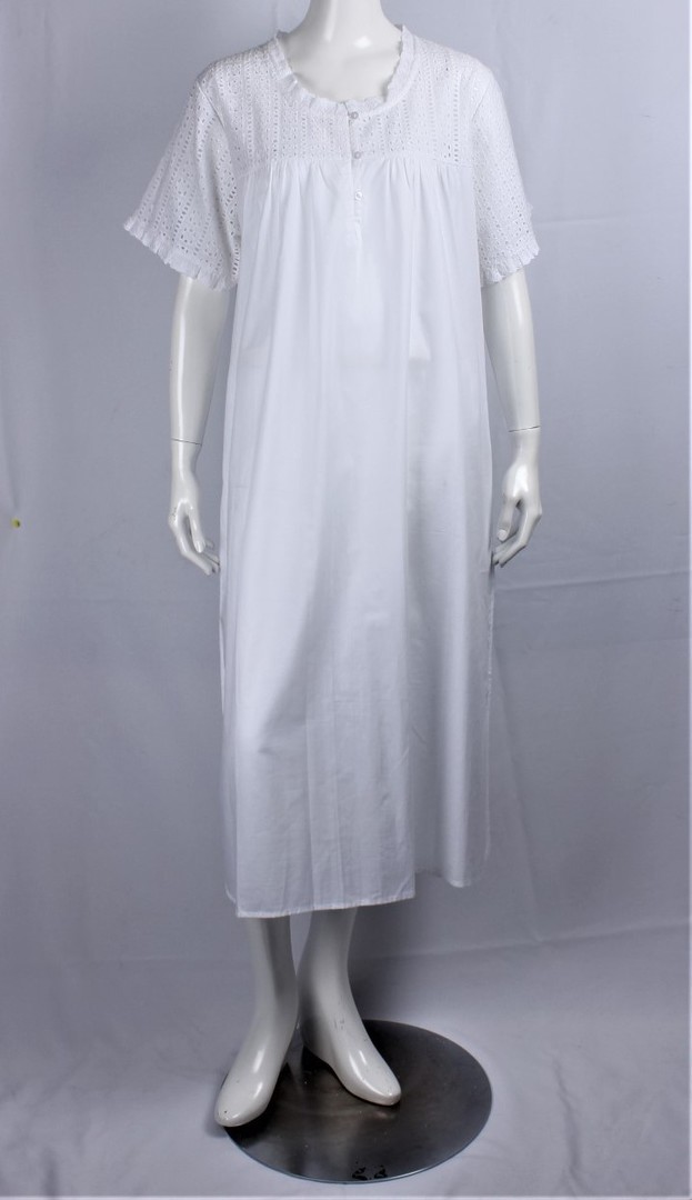 Alice & Lily short sleeve nightie w embroidered bodice  white STYLE :AL/ND-425 image 0